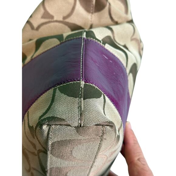 Coach Beige/Magenta Canvas Signature and Patent Large Hobo Crossbody Bag - Picture 8 of 13